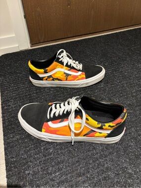 Vans old skool camo
